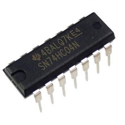 Quad Two input Nand Gate 7400